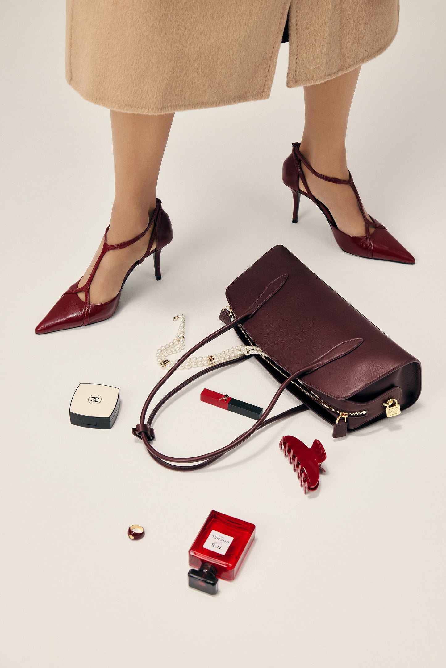 Gabrielle East-West Shoulder Bag