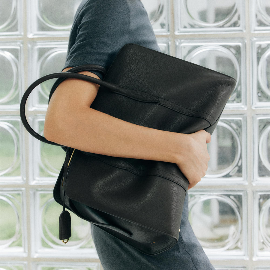 What Is the Best Leather for an Everyday Handbag?