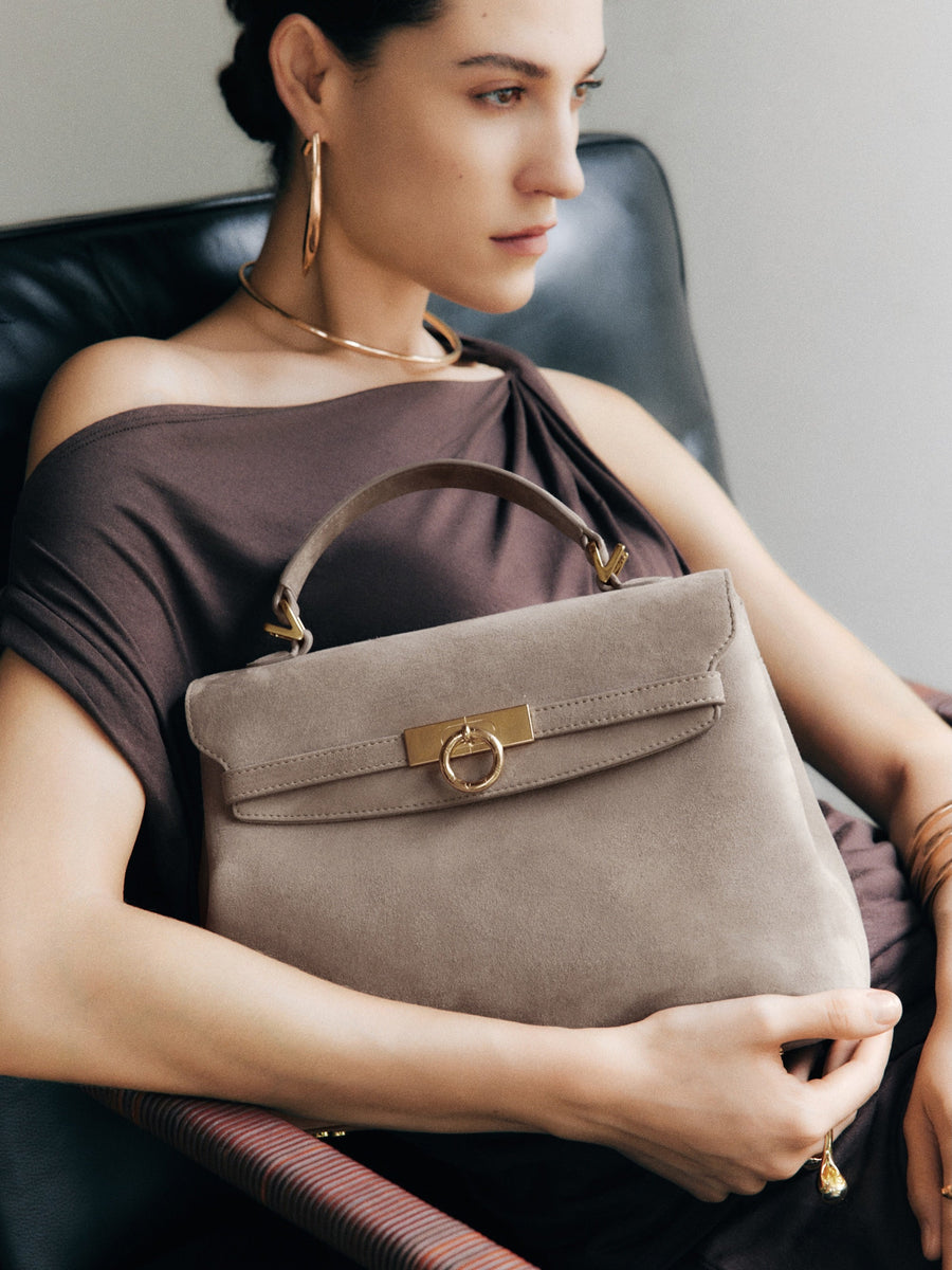 10 Luxury Handbag Gifts for Women She’ll Actually Use