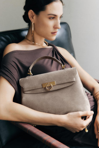 Grace, mittelgroße Tasche mit weichem Griff an der Oberseite