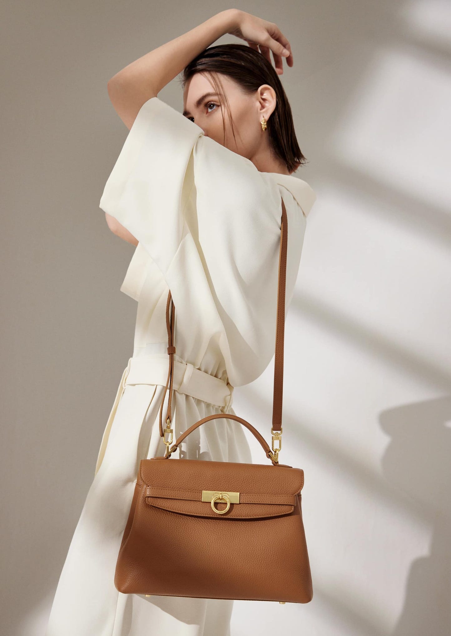 Grace, mittelgroße Tasche mit weichem Griff an der Oberseite