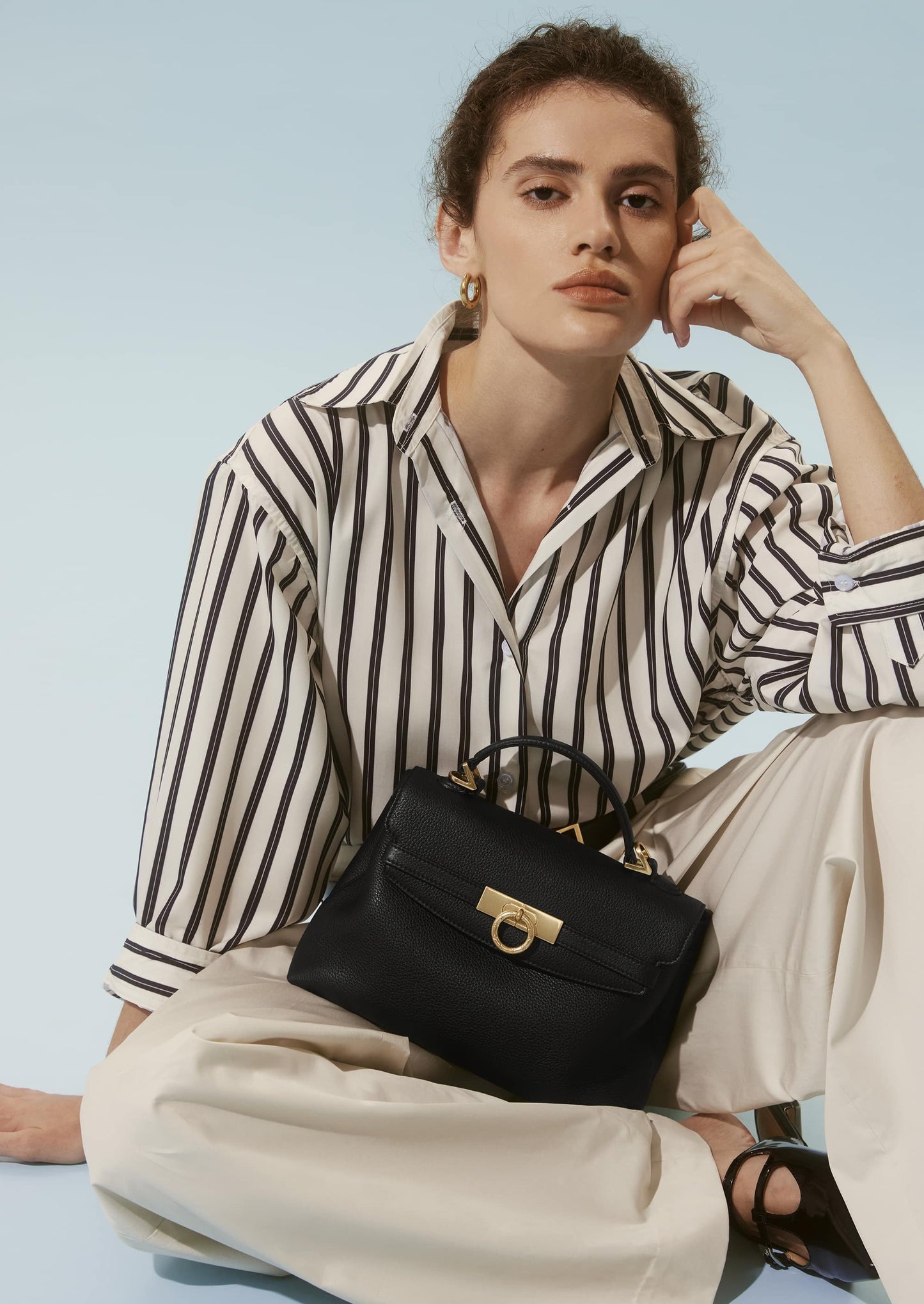 Grace Tasche mit weichem Griff an der Oberseite - genarbt