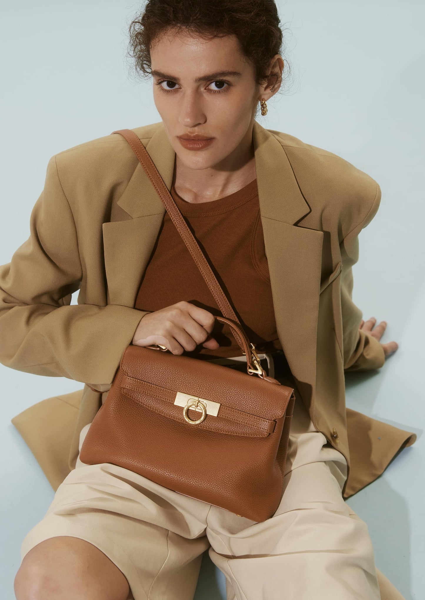 Grace Tasche mit weichem Griff an der Oberseite - genarbt