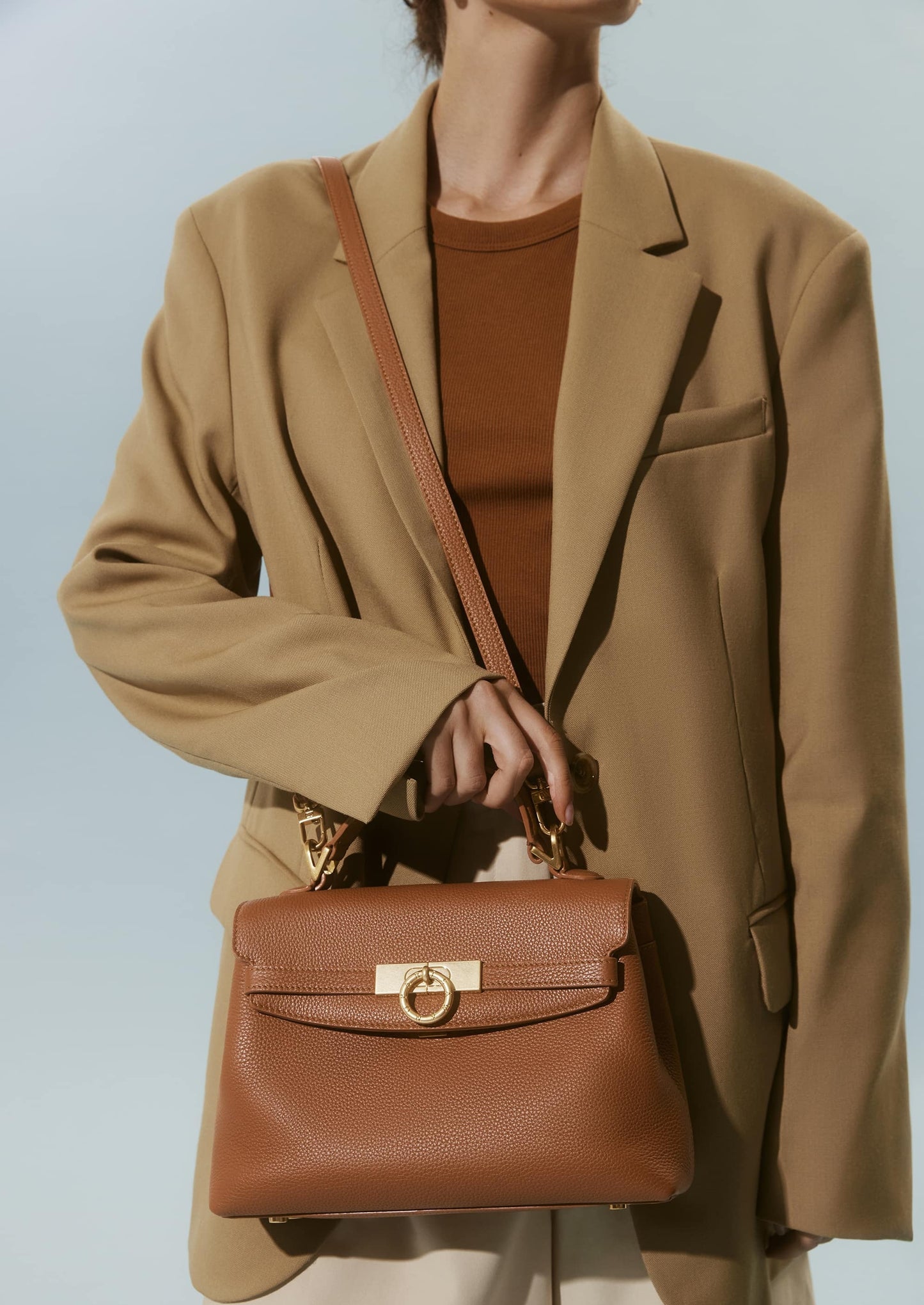 Grace Tasche mit weichem Griff an der Oberseite - genarbt