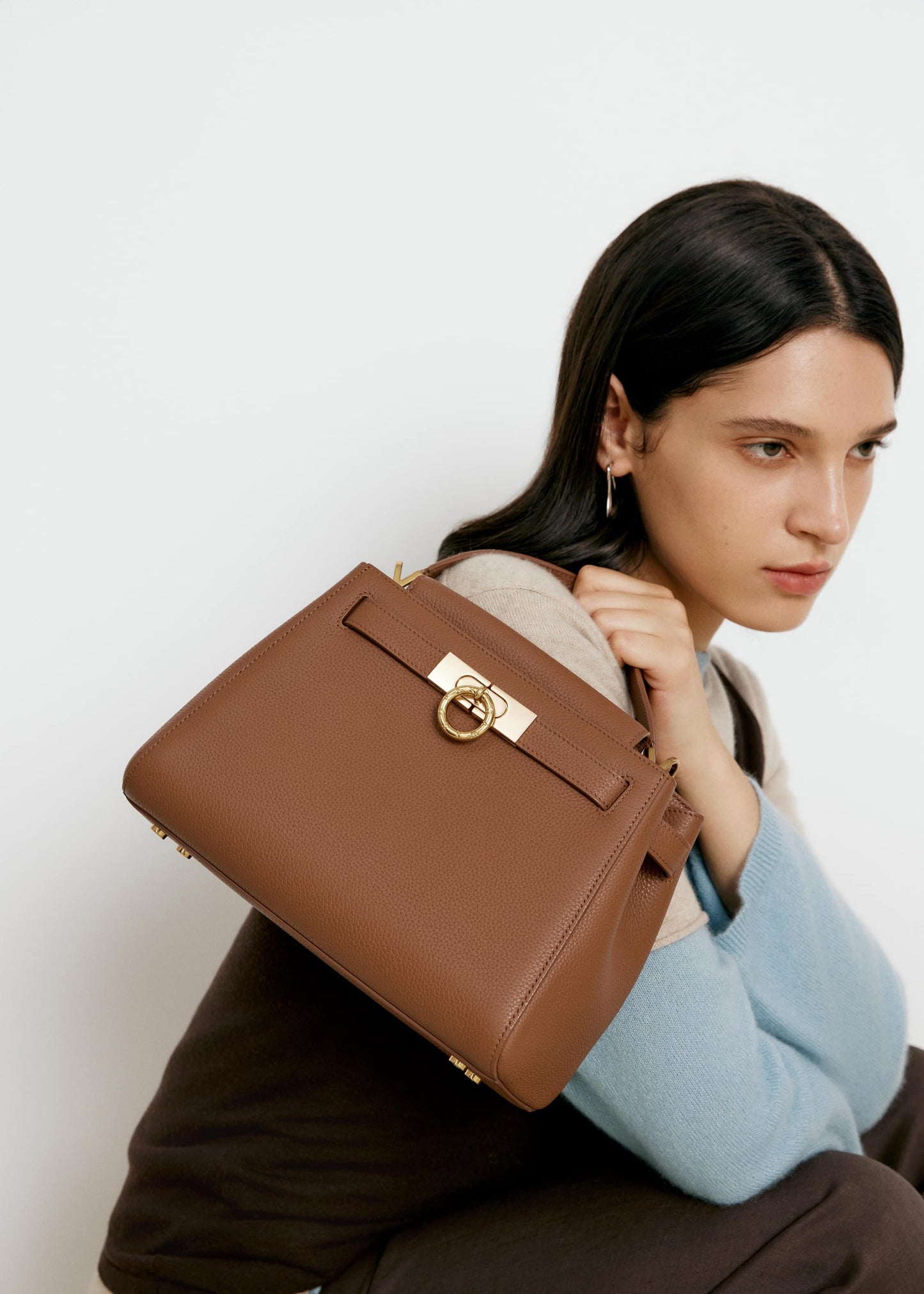 Madison Tasche mit Griff oben - genarbt 