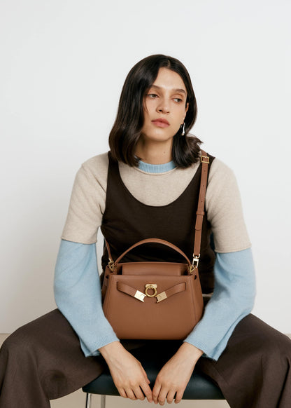 Madison Tasche mit Griff oben - genarbt 
