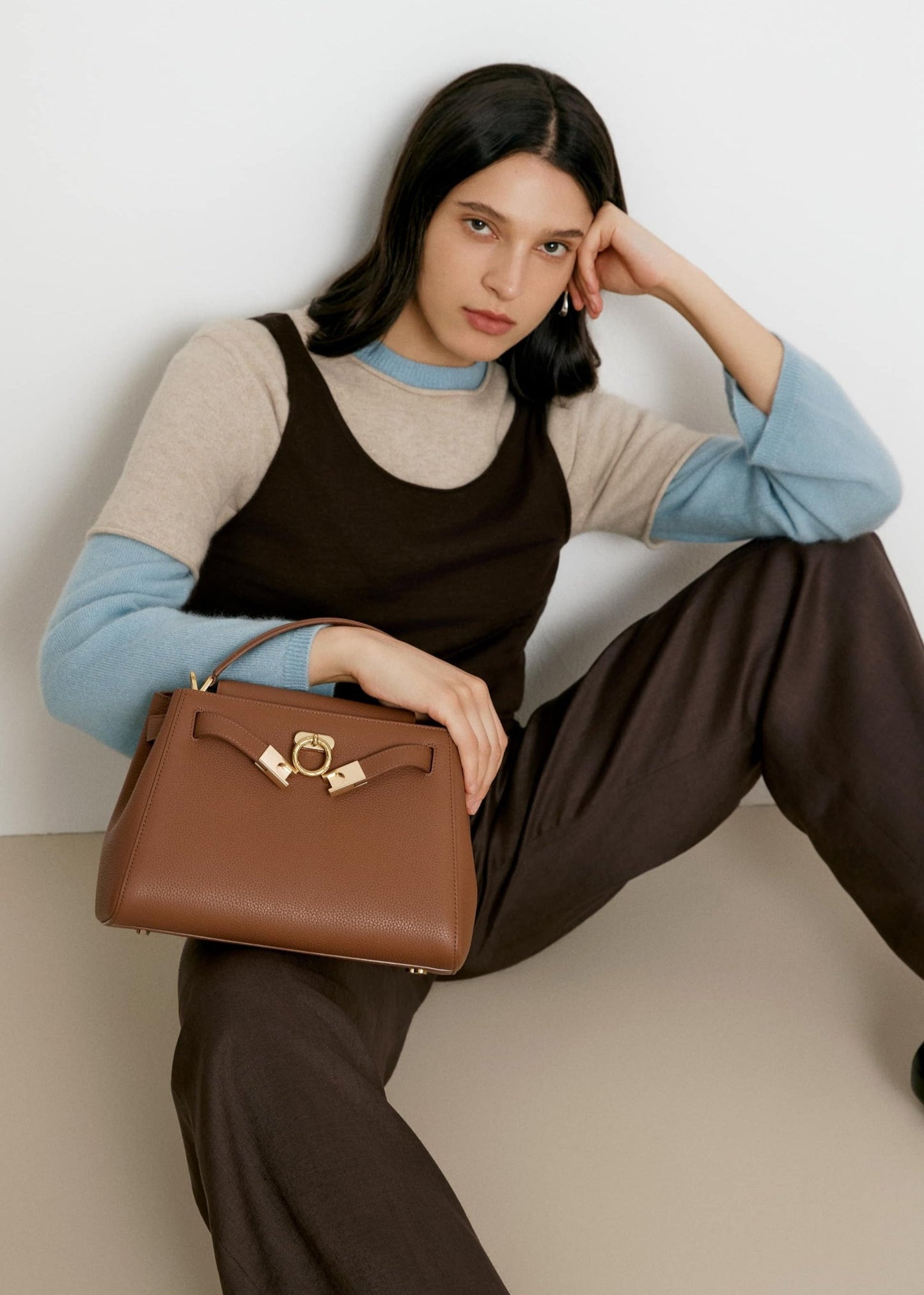 Madison Tasche mit Griff oben - genarbt 