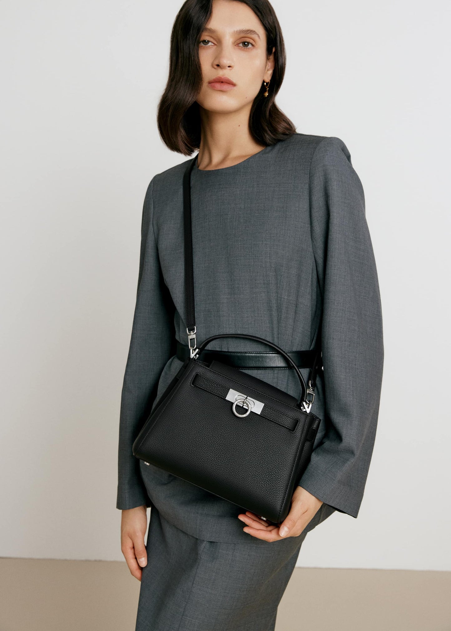 Madison Tasche mit Griff oben - genarbt 