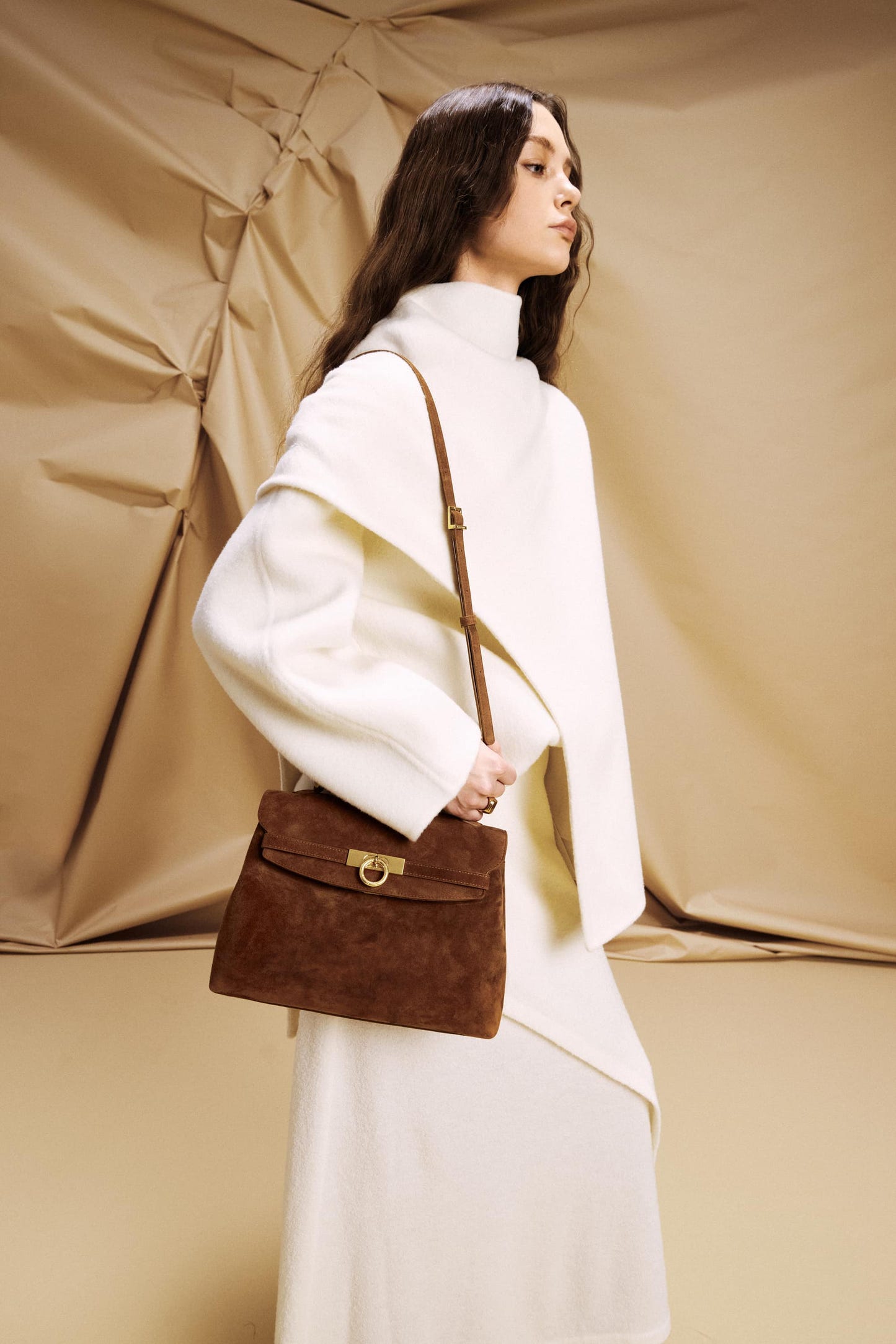 Grace, mittelgroße Tasche mit weichem Griff an der Oberseite