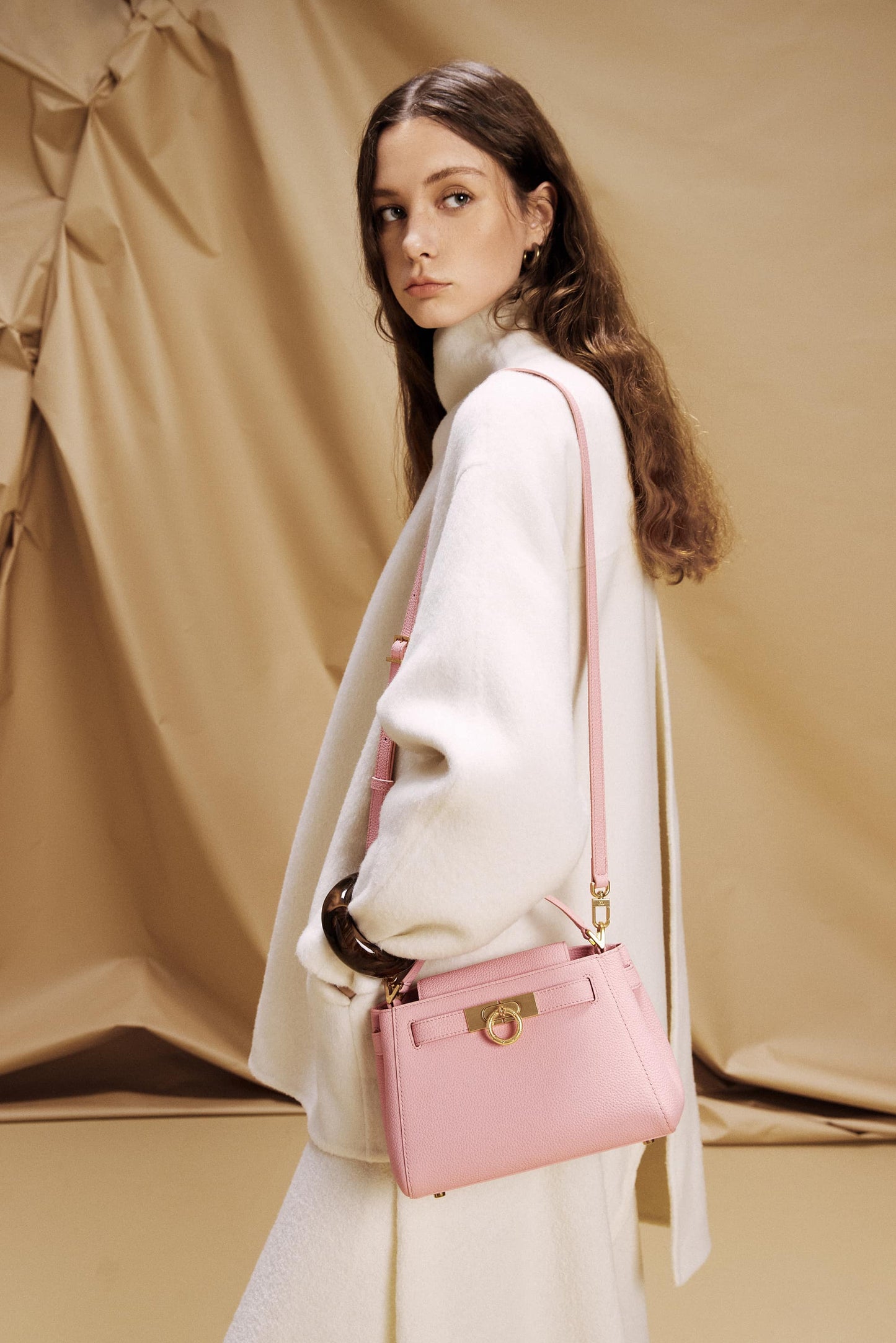 Madison Micro-Tasche mit Griff oben - genarbt 