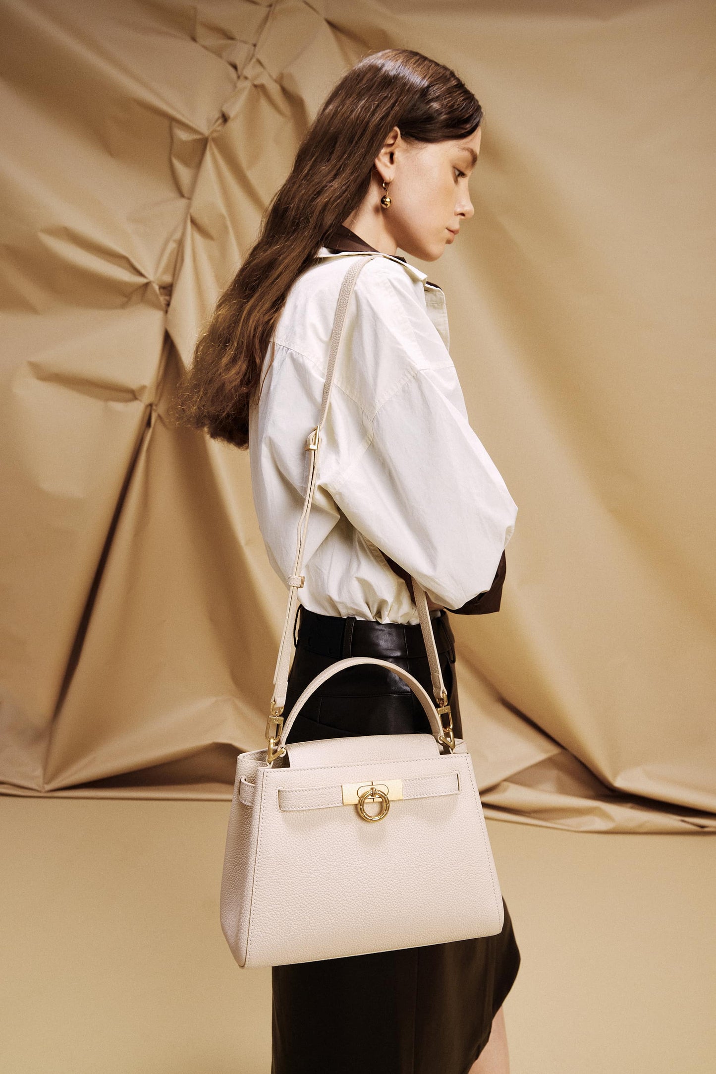 Madison Tasche mit Griff oben - genarbt 