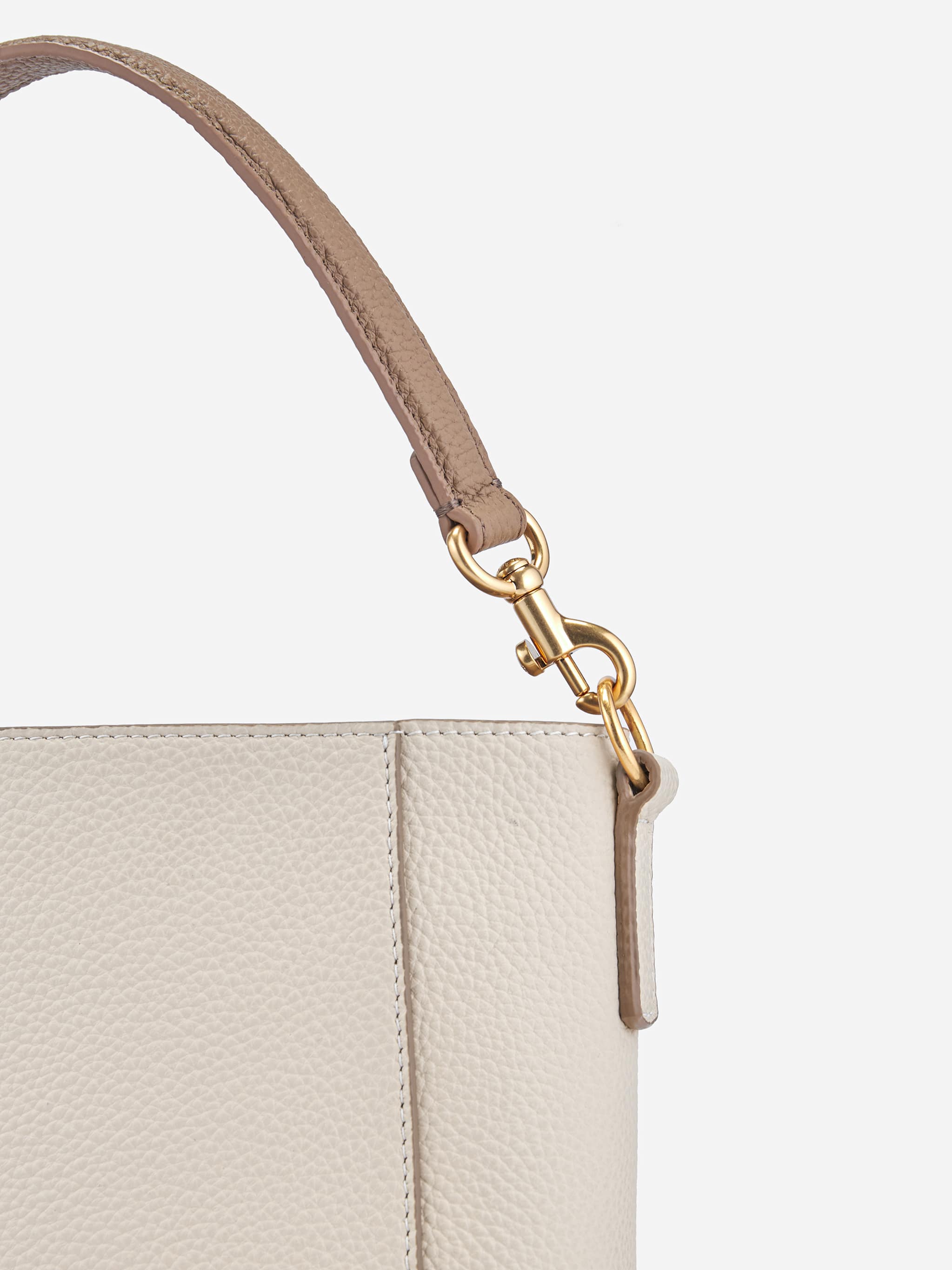 Carrie Bucket Bag Parisa New York