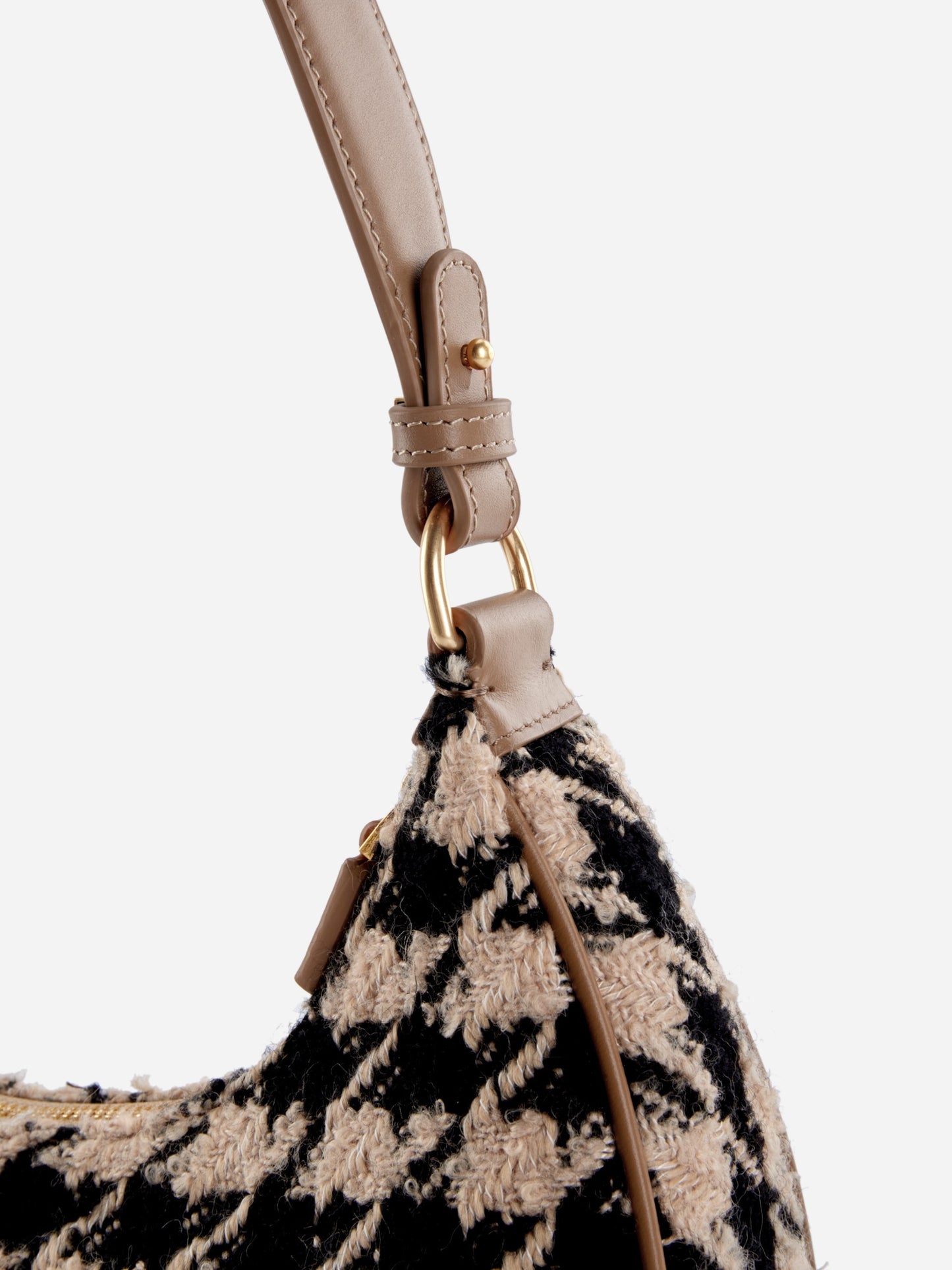 Mittelgroße Baguette-Tasche „Carrie“
