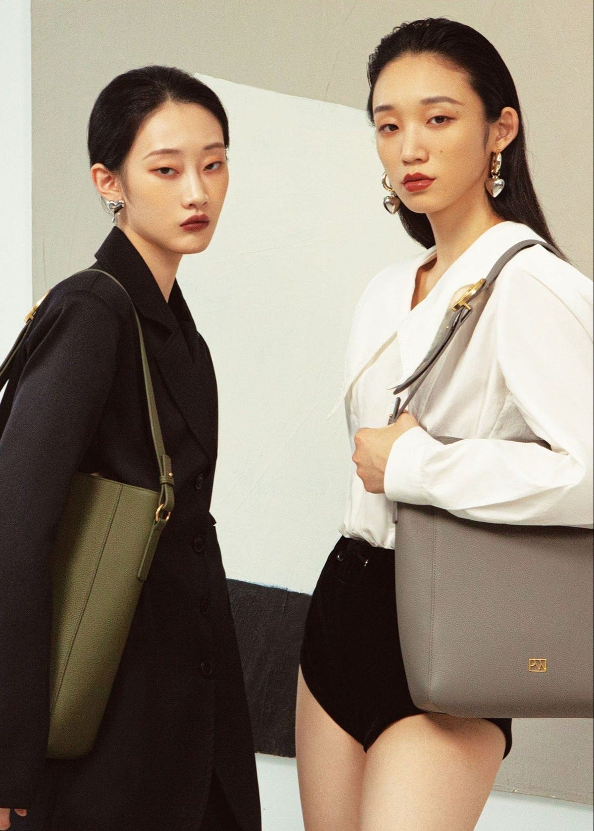 Allured Medium Tote Bag in Gray | Parisa Wang