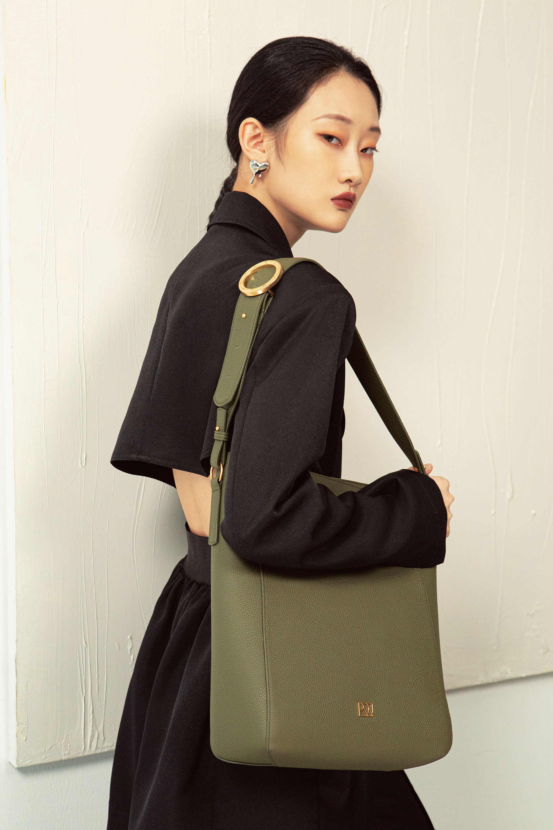 Allured Medium Tote Bag in Cream | Parisa Wang | Featured